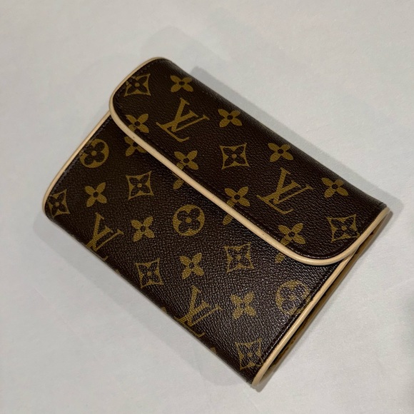 LOUIS VUITTON Monogram Pochette Florentine Waist pouch - Picture 1 of 5